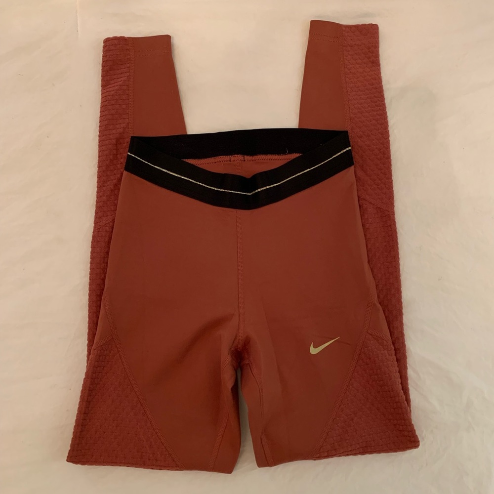 🍃NWOT Nike Running Leggings